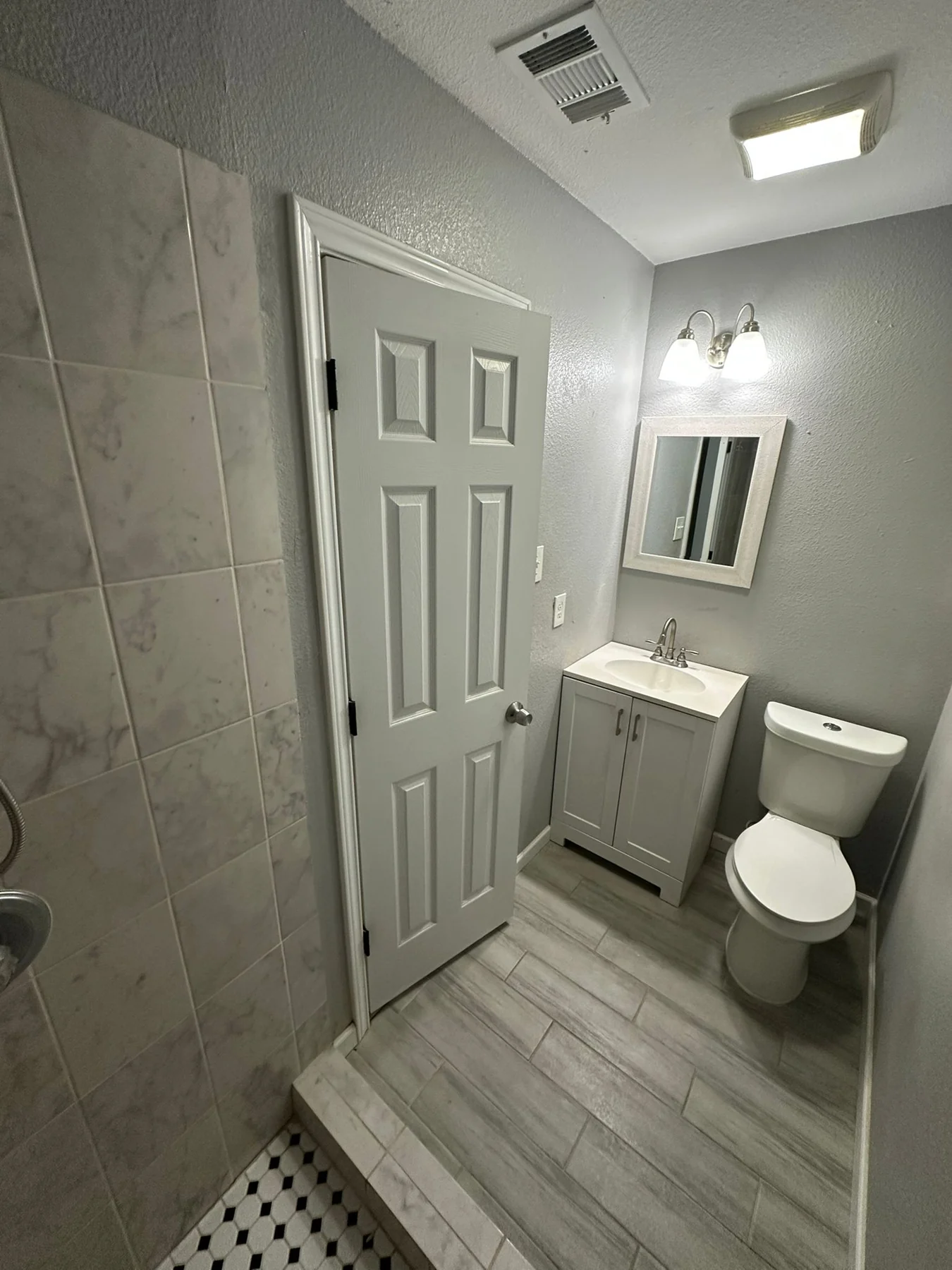 Bathroom before renovation