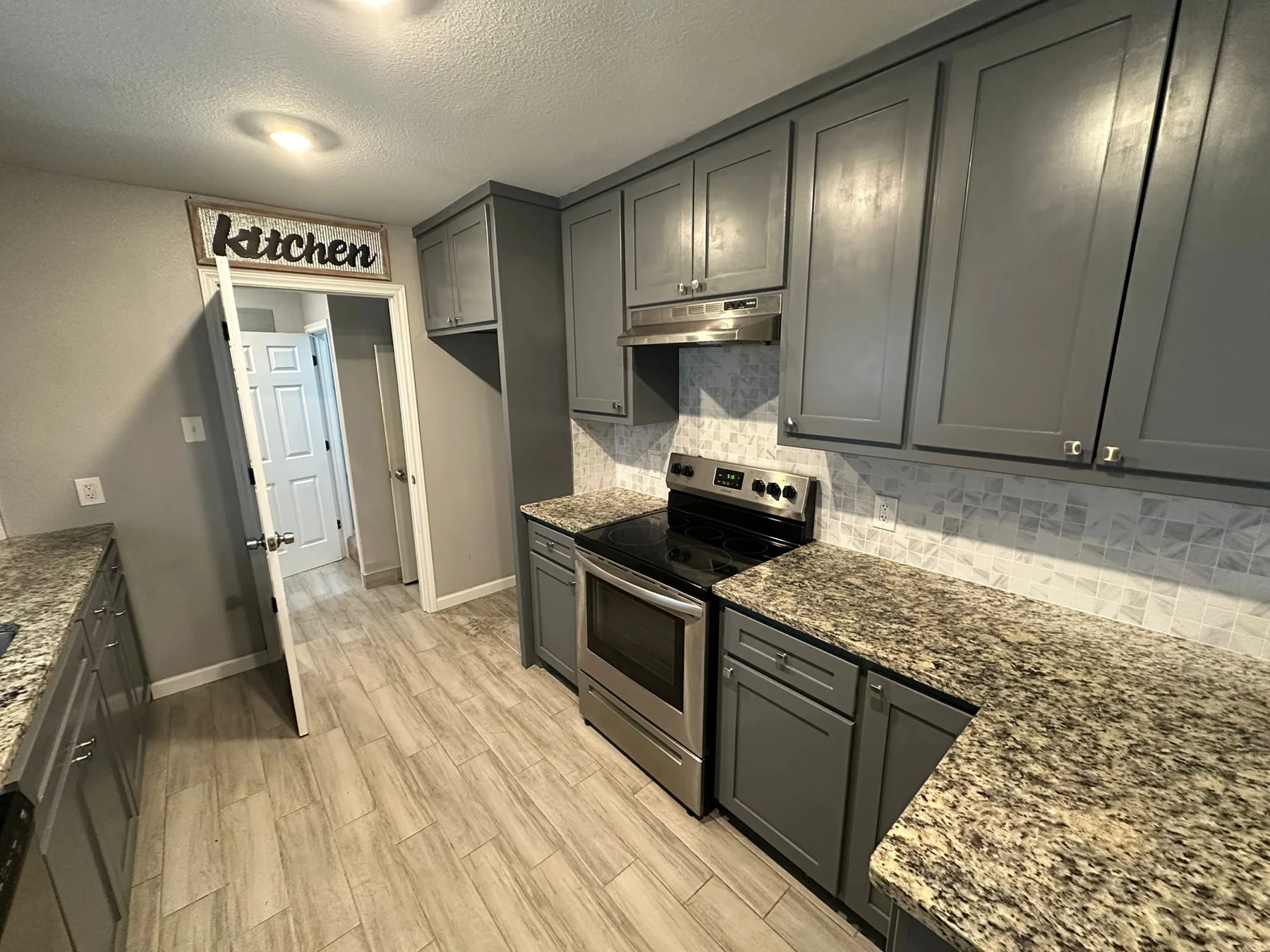 Kitchen before renovation