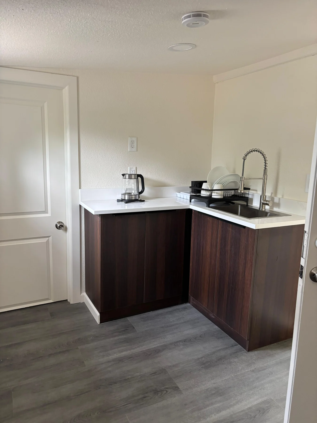 Guesthouse · kitchenette