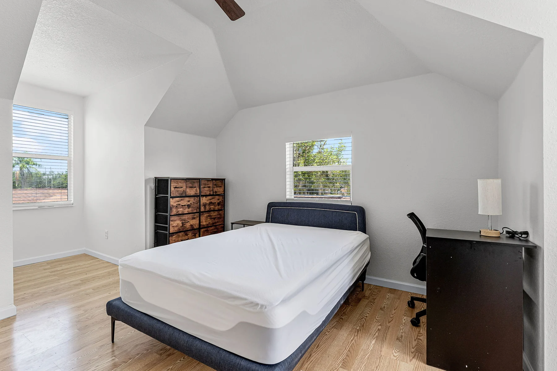 Upper-floor bedroom