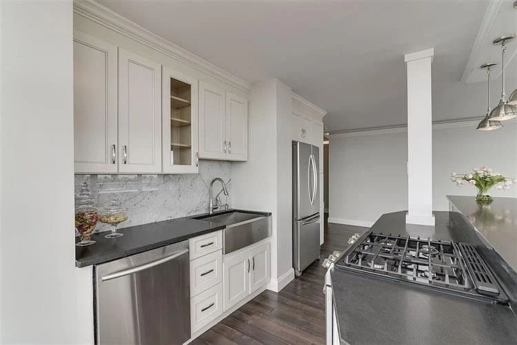 Kitchen finishes